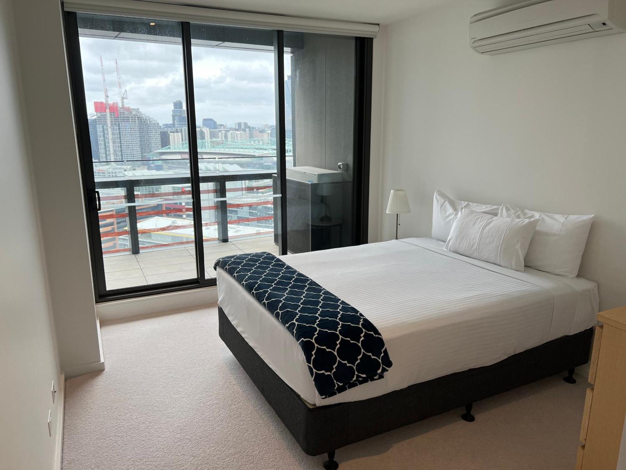 Winston Apartments Docklands Melbourne Eksteriør billede